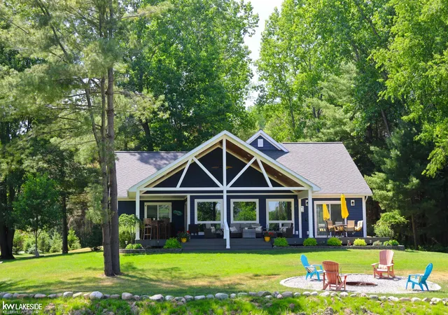 1st image of 521 W River Ct, Gladwin, MI 48624 | MLS# 50210987