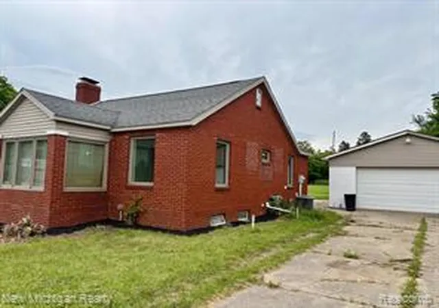Homes for sale in Burton, MI | 4469 S Saginaw St, Burton, MI 48529 | MLS# 61009117