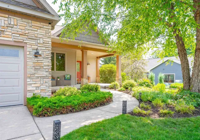 Photo 3 of Single family home for sale at 6400 Arrowhead Wy, Williamsburg, MI 49690 | MLS# 80072894 | Listing updated on 2026-09-17