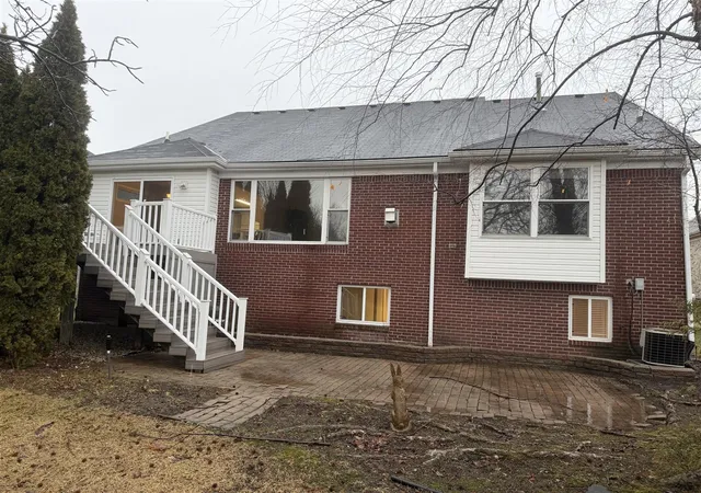 4th image of 42359 Sable Blvd, Sterling Heights, MI 48314 | MLS# 70516084