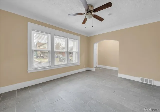 3rd image of 5044 Fairview St, Detroit, MI 48213 | MLS# 60997428