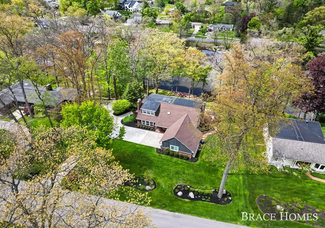 Photo 1 of Sale Pending at 2793 Cascade Springs Dr, Grand Rapids, MI 49546 | MLS# 70530358 | Listing updated on 2026-07-27