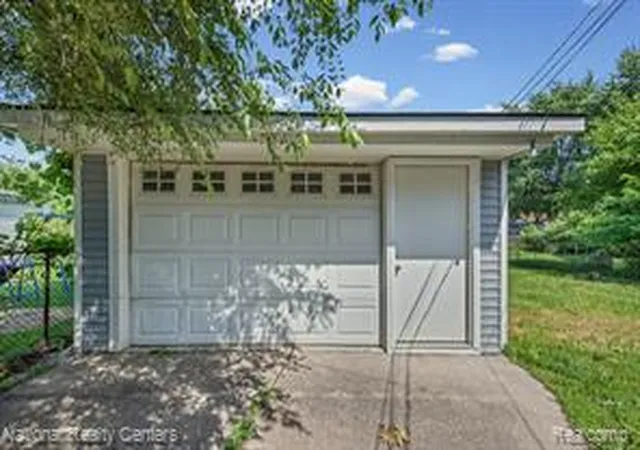 Homes for sale in Roseville, MI | 25260 Fern St, Roseville, MI 48066 | MLS# 61009647