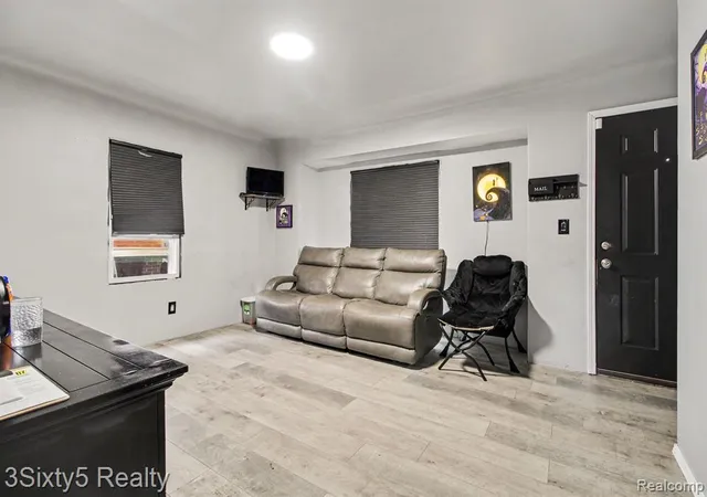 Photo 2 of Single family home for sale at 26296 Oakland St, Inkster, MI 48141 | MLS# 61004757 | Listing updated on 2026-07-07