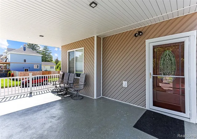 Photo 3 of Sale Pending at 4686 Pacific St, Detroit, MI 48204 | MLS# 60998332 | Listing updated on 2026-07-31