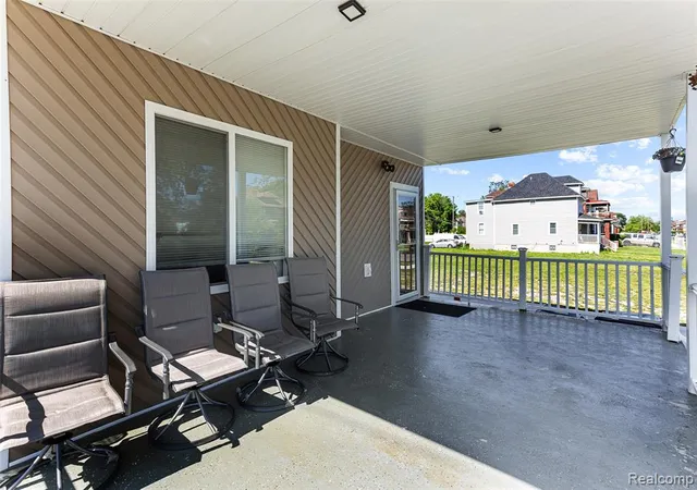 Photo 3 of Sale Pending at 4686 Pacific St, Detroit, MI 48204 | MLS# 60998332 | Listing updated on 2026-07-31