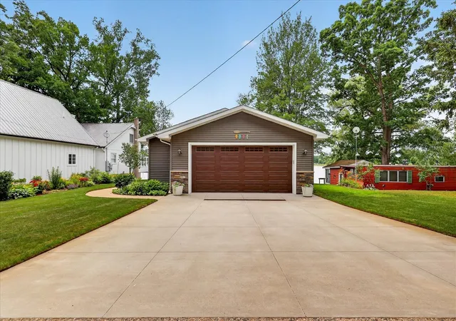 Homes for sale in Crystal, MI | 1630 S Colonel Point, Crystal, MI 48818 | MLS# 70542777