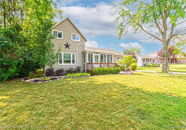 Photo 2 of Sale Pending at 330 E Washington St, Romeo, MI 48065 | MLS# 61020447 | Listing updated on 2026-09-02
