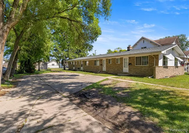 Photo 2 of Multi Family at 4077 Columbus St, Wayne, MI 48184 | MLS# 61002518 | | Sold on 2026-08-07