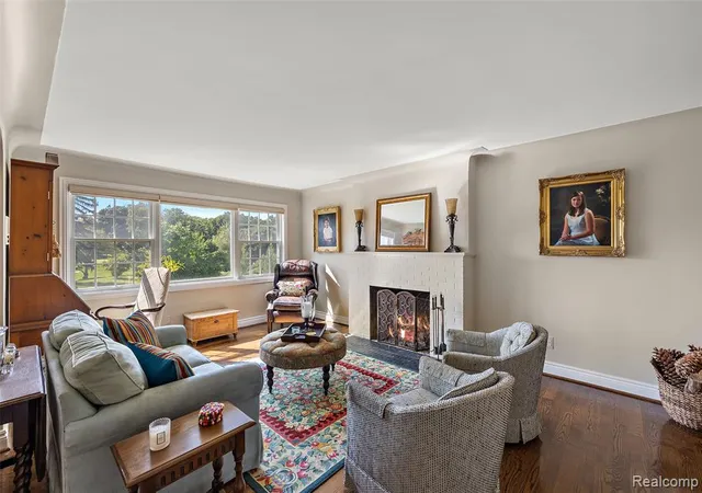 Photo 3 of Single family home for sale at 1370 Fieldway Dr, Bloomfield Hills, MI 48302 | MLS# 61012377 | Listing updated on 2026-08-02