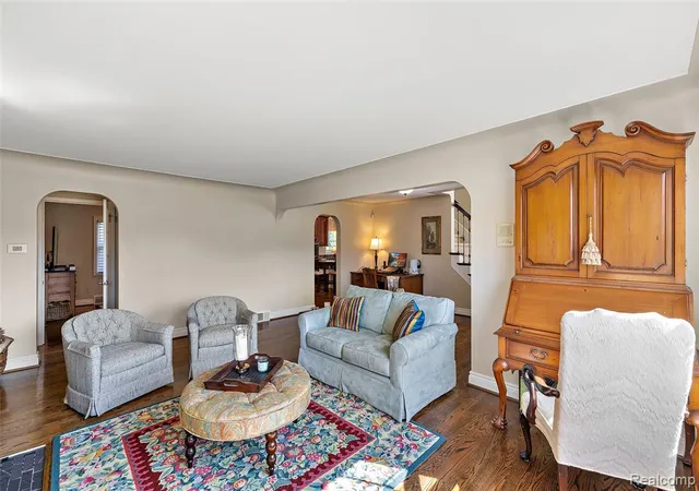 Photo 5 of Single family home for sale at 1370 Fieldway Dr, Bloomfield Hills, MI 48302 | MLS# 61012377 | Listing updated on 2026-08-02