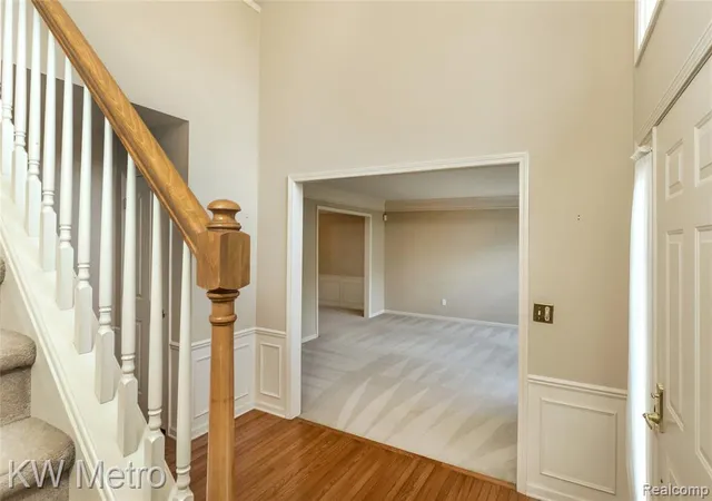 5th image of 1496 Marina Pointe Blvd, Lake Orion, MI 48362 | MLS# 61017732