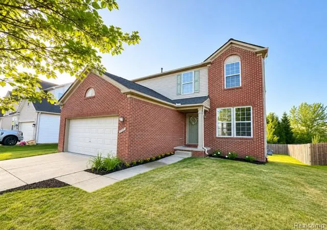 2nd image of 7197 Essex Dr, Ypsilanti, MI 48197 | MLS# 61007397
