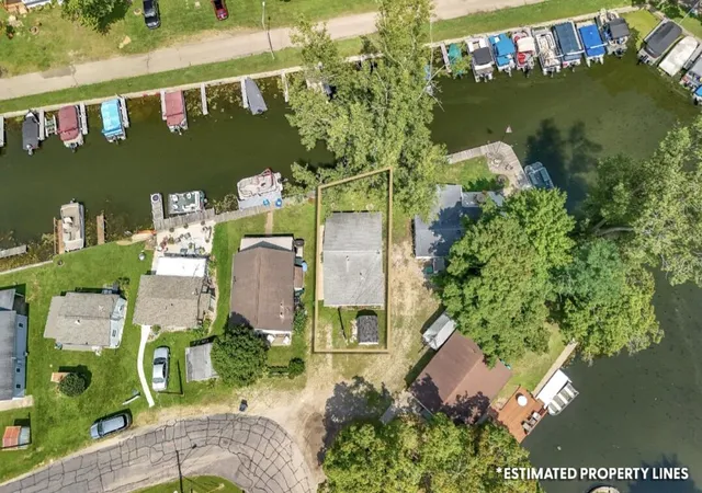 Homes for sale in Coldwater, MI | 268 Paradise Island Dr, Coldwater, MI 49036 | MLS# 70488043