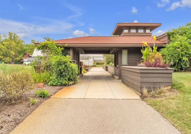 5th image of 5140 Turtle Point Dr, Ann Arbor, MI 48105 | MLS# 70524343