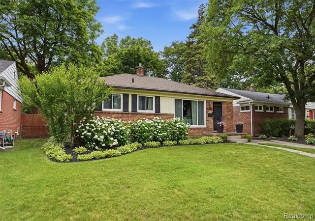 29th image of 1132 Hickory Ave, Royal Oak, MI 48073 | MLS# 61017353