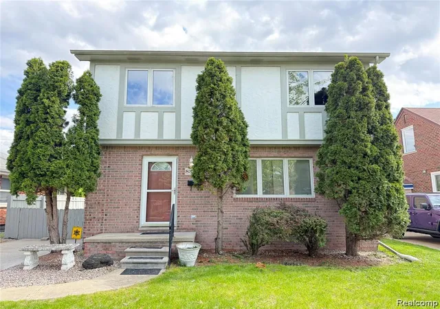 Photo 1 of Single family home for sale at 8334 Mckinley, Center Line, MI 48015 | MLS# 61017045 | Listing updated on 2026-08-02