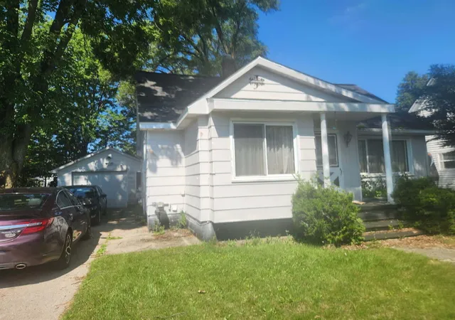1st image of 127 Gratton St, Bad Axe, MI 48413 | MLS# 70545296