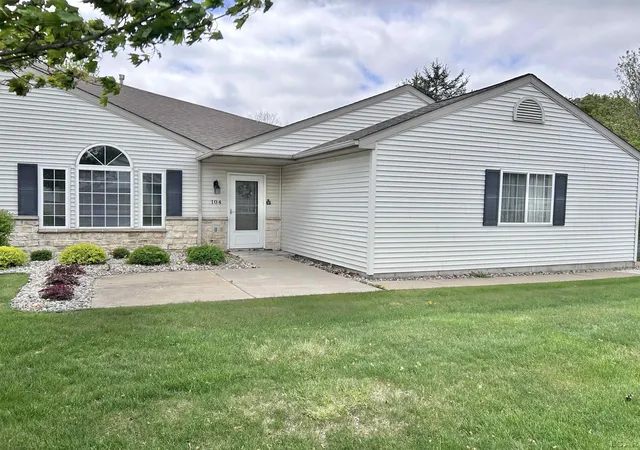 1st image of 104 Lakewood Dr, Adrian, MI 49221 | MLS# 50206169