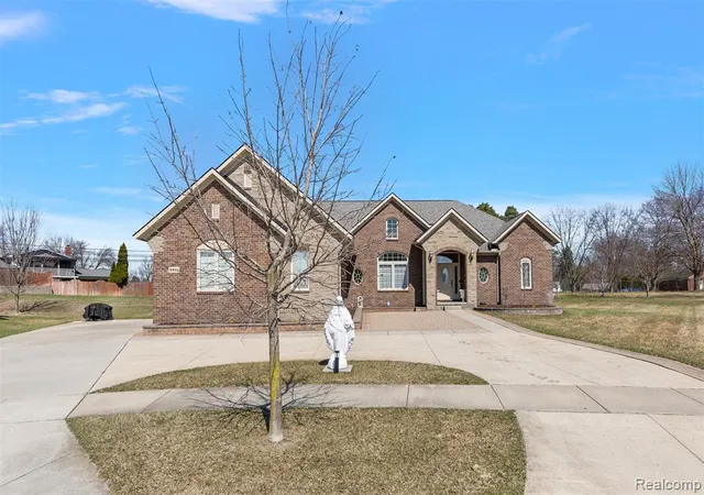 Homes for sale in Shelby Twp, MI | 4411 Forster Ln, Shelby Twp, MI 48316 3856 | MLS# 60982244
