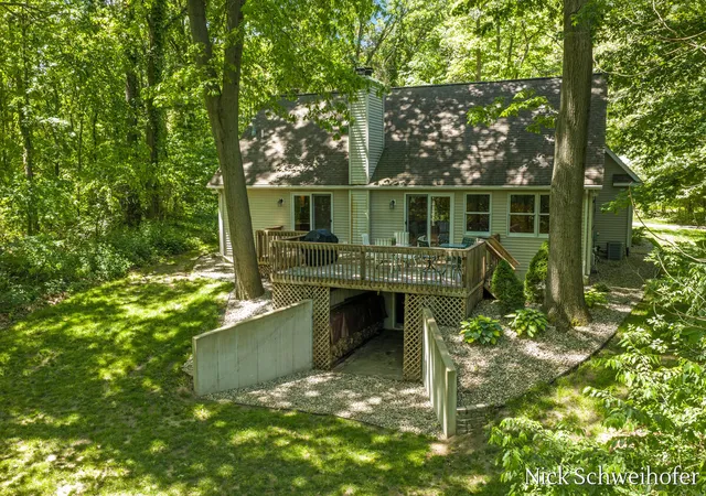 3rd image of 5932 Wilderness Trl, Hamilton, MI 49419 | MLS# 70536846