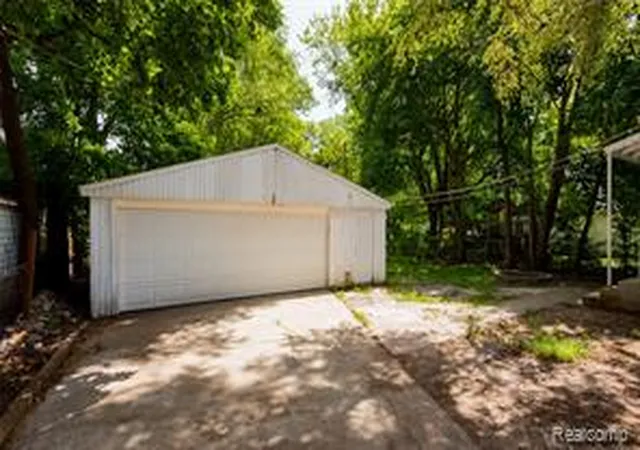 Homes for sale in Ypsilanti, MI | 305 Arnet St, Ypsilanti, MI 48198 | MLS# 61009116