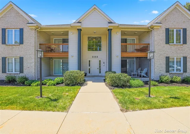 Homes for sale in Holland, MI | 3153 E Crystal Waters Dr #2, Holland, MI 49424 | MLS# 70532848
