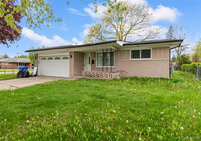 Homes for sale in Warren, MI | 30507 Austin Dr, Warren, MI 48092 | MLS# 60993616
