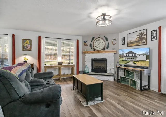 4th image of 5904 E Division St, Newaygo, MI 49337 | MLS# 70522149