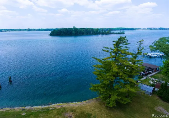 5th image of 00 Swan Island Dr, Grosse Ile, MI 48138 | MLS# 60977499