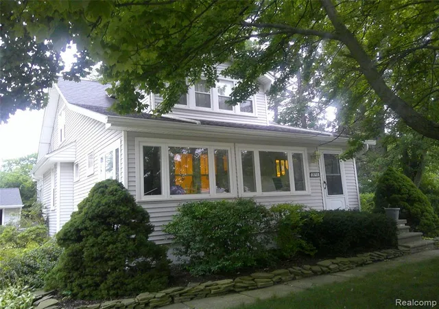 1st image of 28710 Revere Ave, Warren, MI 48092 | MLS# 61020432