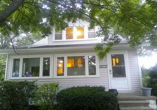 2nd image of 28710 Revere Ave, Warren, MI 48092 | MLS# 61020432