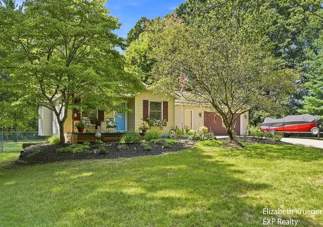 Photo 2 of Sale Pending at 12389 112th Ave, Grand Haven, MI 49417 | MLS# 70554808 | Listing updated on 2026-09-05
