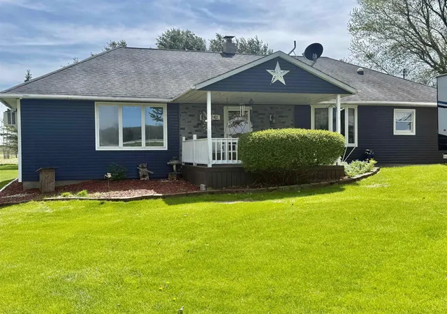 Homes for sale in Alma, MI | 742 E Van Buren Rd, Alma, MI 48801 | MLS# 80067770