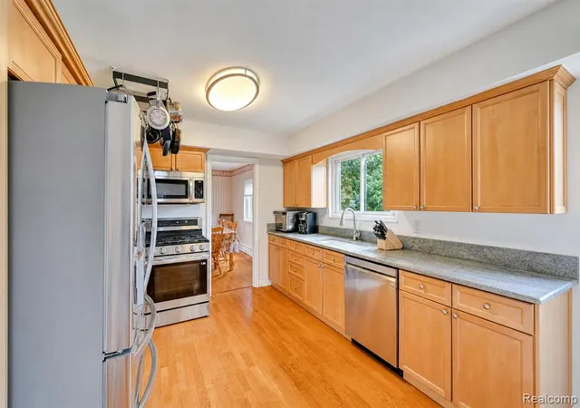 Photo 3 of Single family home for sale at 21505 Normandale St, Beverly Hills, MI 48025 4855 | MLS# 61022884 | Listing updated on 2026-09-08