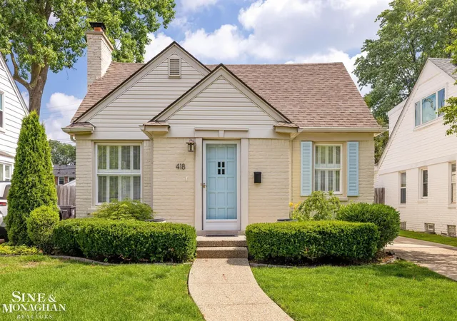 Homes for sale in Grosse Pointe Farms, MI | 418 Hillcrest Ave, Grosse Pointe Farms, MI 48236 | MLS# 50214711