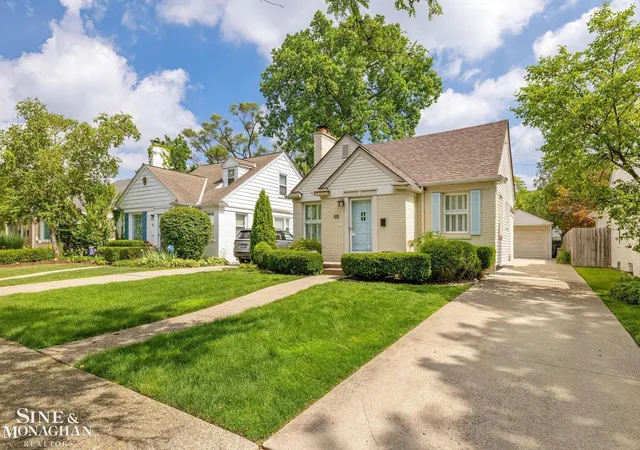 Homes for sale in Grosse Pointe Farms, MI | 418 Hillcrest Ave, Grosse Pointe Farms, MI 48236 | MLS# 50214711