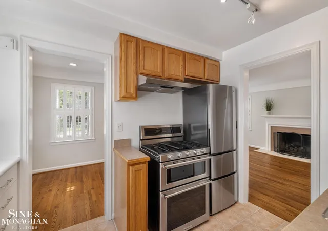 Homes for sale in Grosse Pointe Farms, MI | 418 Hillcrest Ave, Grosse Pointe Farms, MI 48236 | MLS# 50214711