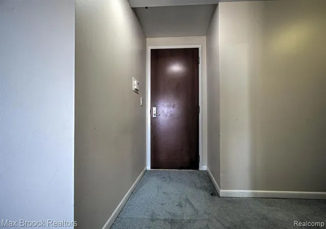 5th image of 300 Riverfront Dr #13D, Detroit, MI 48226 | MLS# 60374878