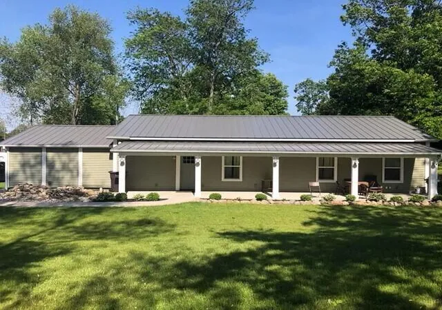 Homes for sale in Hillsdale, MI | 30 E Montgomery St, Hillsdale, MI 49242 | MLS# 70453839