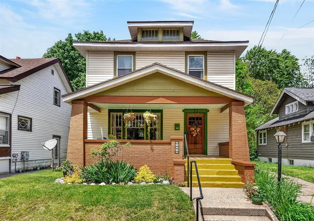 Homes for sale in Grand Rapids, MI | 505 Storrs St, Grand Rapids, MI 49507 | MLS# 70534337
