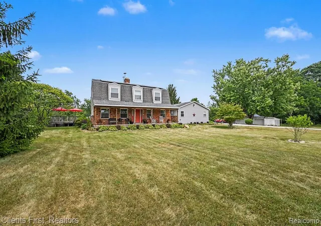 2nd image of 4845 Five Mile Rd, Ann Arbor, MI 48105 | MLS# 61015817