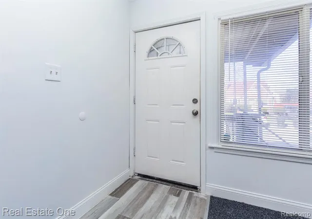 Photo 4 of Sale Pending at 18666 Carrie St, Detroit, MI 48234 3006 | MLS# 61007680 | Listing updated on 2026-10-30