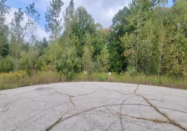 Land for sale at 0 W Midland Rd, Midland, MI 48642 | MLS# 50189337