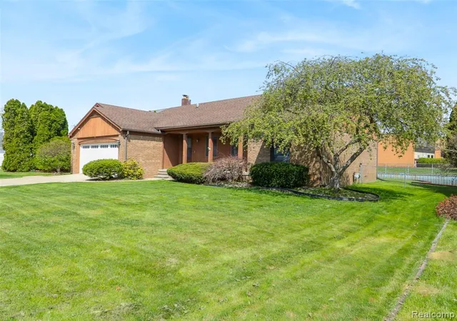 Homes for sale in Saint Clair Shores, MI | 22419 Milner St, Saint Clair Shores, MI 48081 | MLS# 60988578