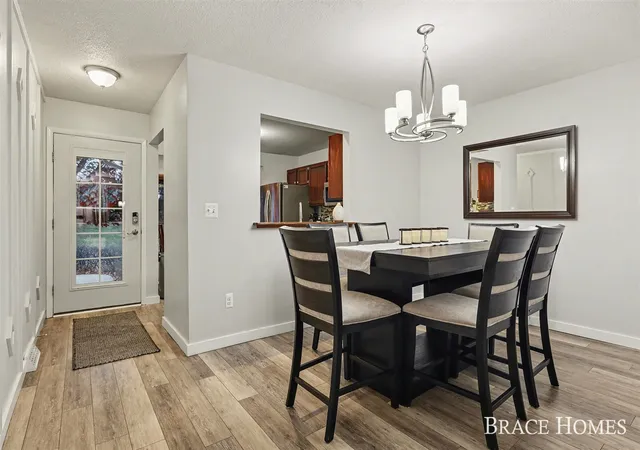Photo 3 of Sale Pending at 3369 Woodwind Dr, Grand Rapids, MI 49525 | MLS# 70511058 | Listing updated on 2026-01-20