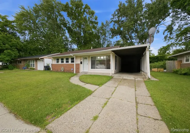 Homes for sale in Oak Park, MI | 22020 Jerome St, Oak Park, MI 48237 | MLS# 61003640