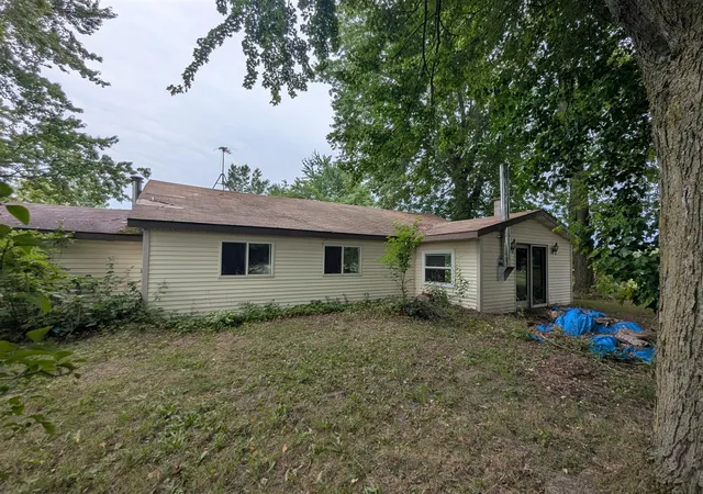 1st image of 130 N 4th St, Pierson, MI 49339 | MLS# 70552171