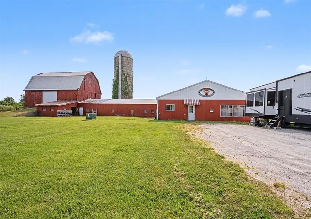 Photo 3 of Sale Pending at 6452 S 50th Avenue, Montague, MI 49437 | MLS# 70536242 | Listing updated on 2026-08-21