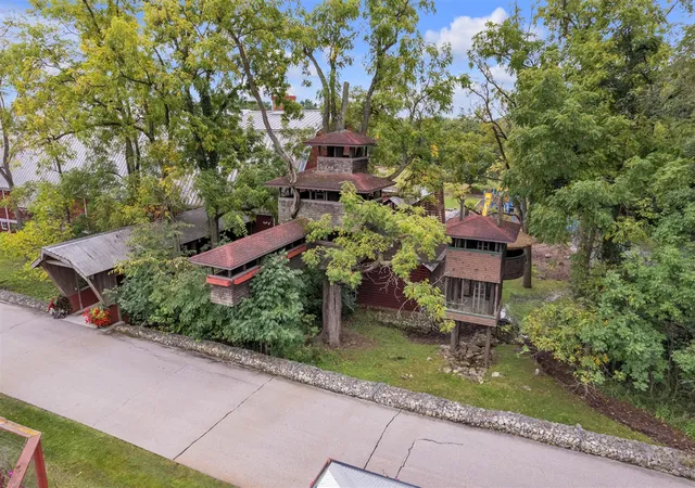 5th image of 5105 Turtle Point Dr, Ann Arbor, MI 48105 | MLS# 70524359